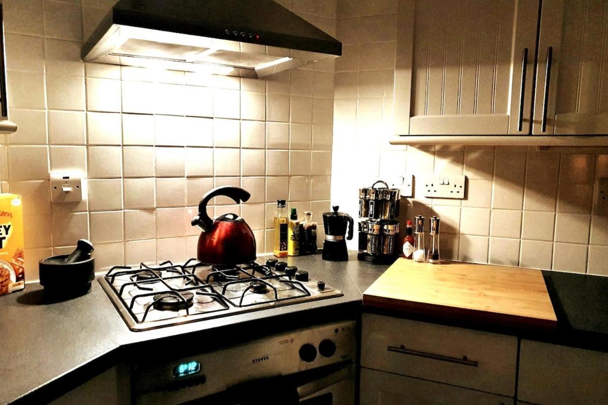 Apartment One Bedroom Flat - Pets Welcome Chertsey