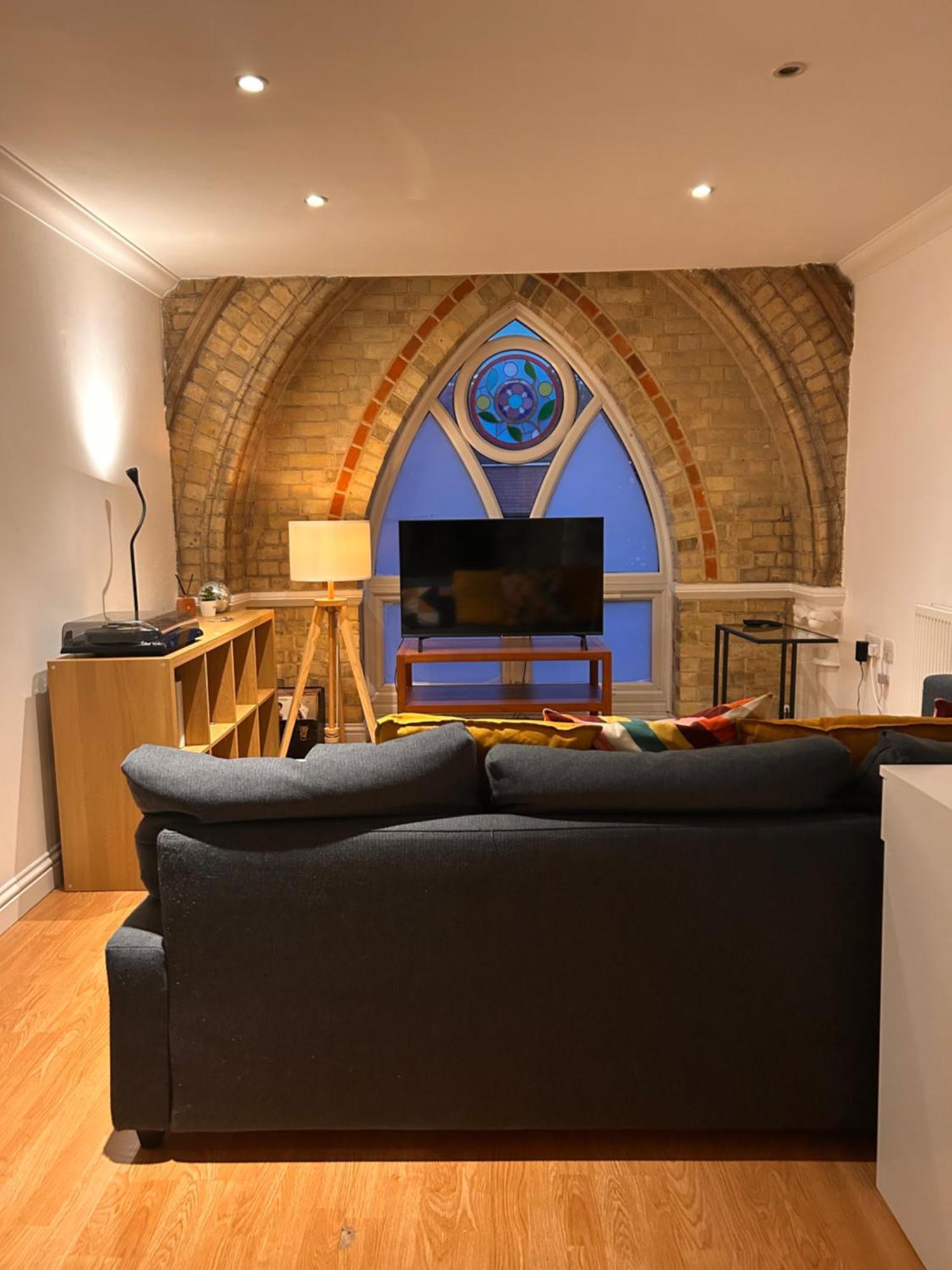 One Bedroom Flat - Pets Welcome